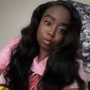 Meet your Posher, Stefanie